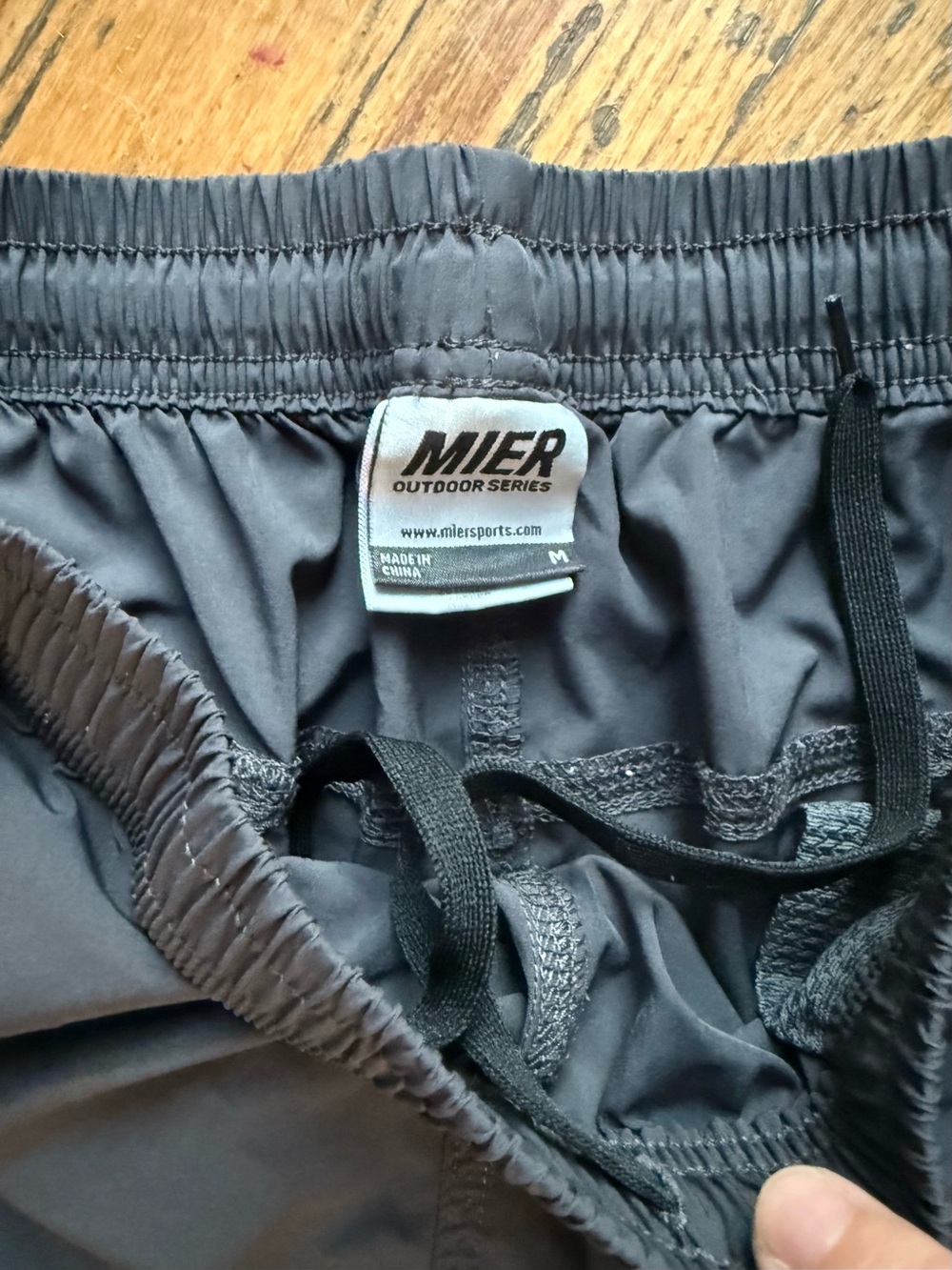 MIER Men's Quick Dry Running Shorts with Zipper Pocket, Elastic Waist Medium - Picture 3 of 5